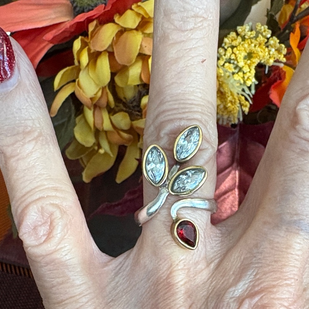 Elegant Adjustable Leaf Ring With Red Garnet - image 2